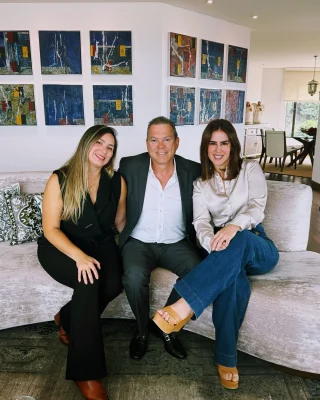 Instagram post from monarseguros. This post is in position 3.